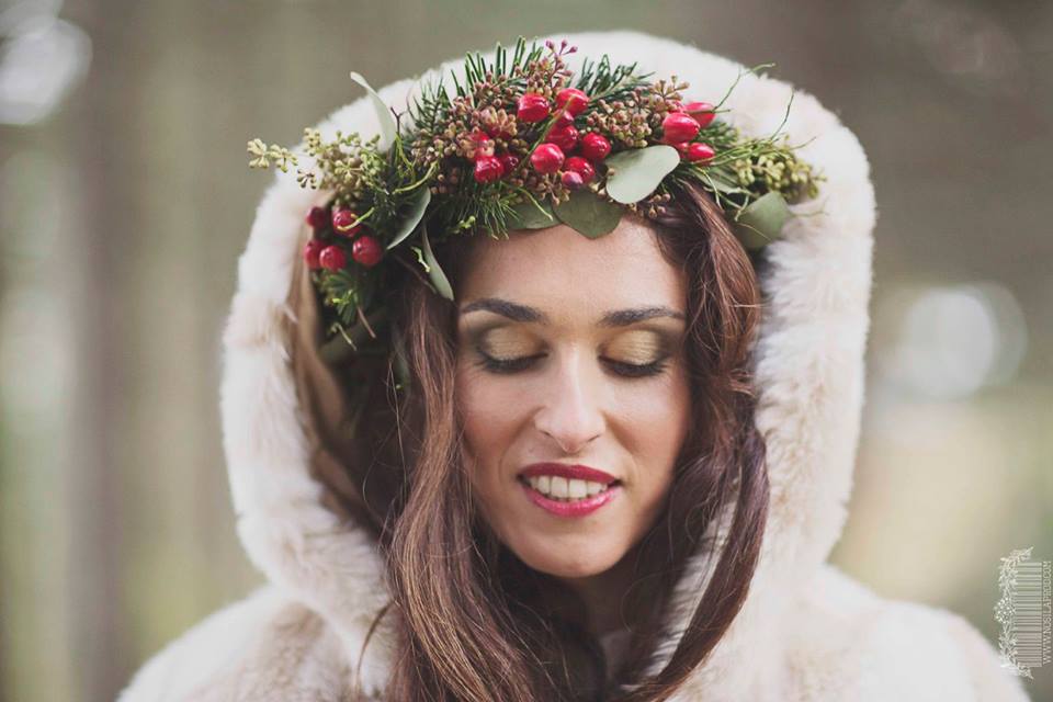 shooting 'un oui en hiver'
modele: My woua-barbara abel
make up le coin chic by clémence vitali
coiffure beautyartcoiffure maud
fleurs:marina lepassagerduvent
photographe: nosilaprod by alison bounce